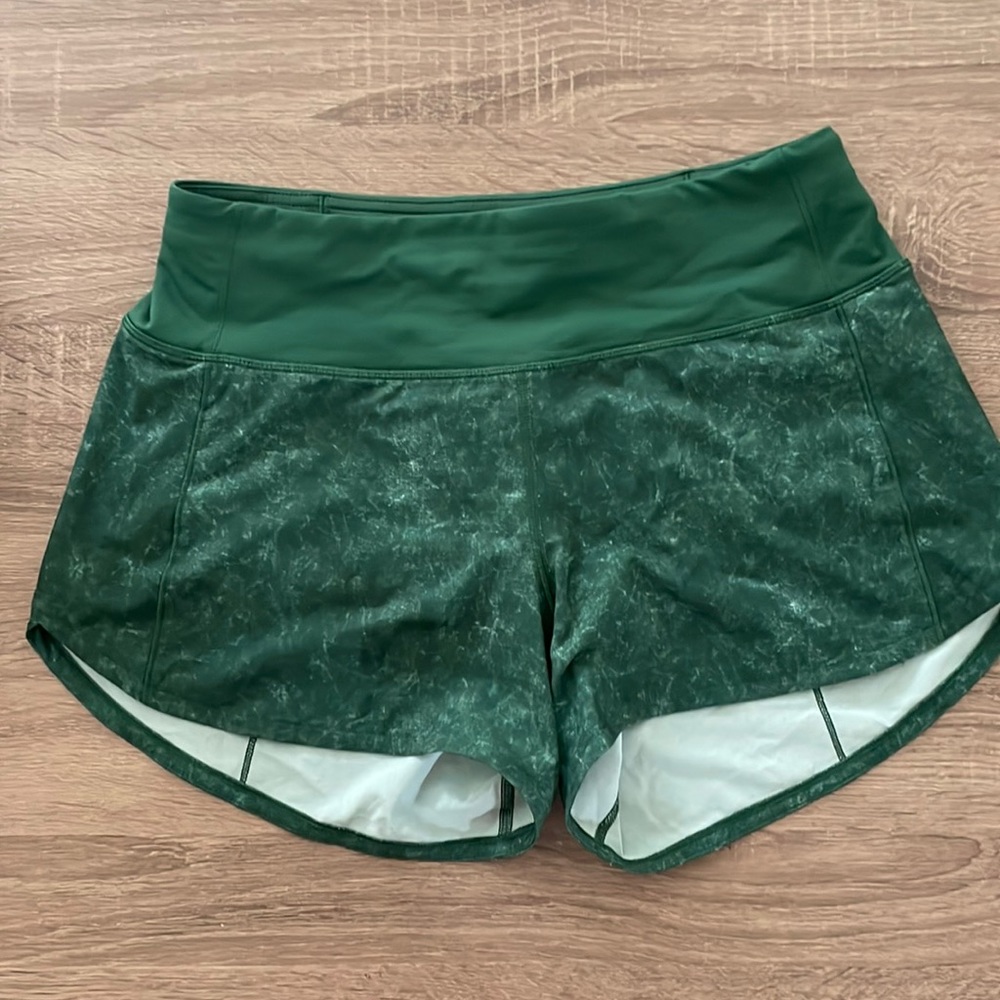 Lululemon Speed Up Shorts - perfect condition